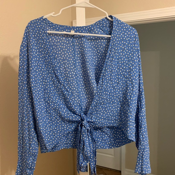 Rolla’s Wrap Tie Top - Picture 1 of 3